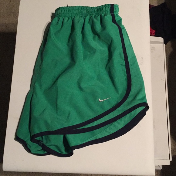green nike tempo shorts